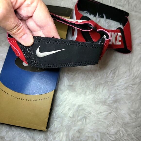 NIKE FIT WRAP VINTAGE 1990'S NWT RED ,WHITE,AND BLACK IN COLOR! - Picture 6 of 7